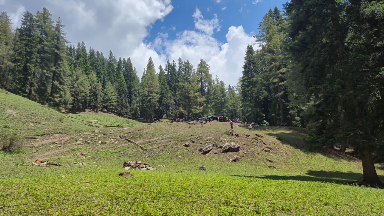 Buran Ghati Trek scenery 3
