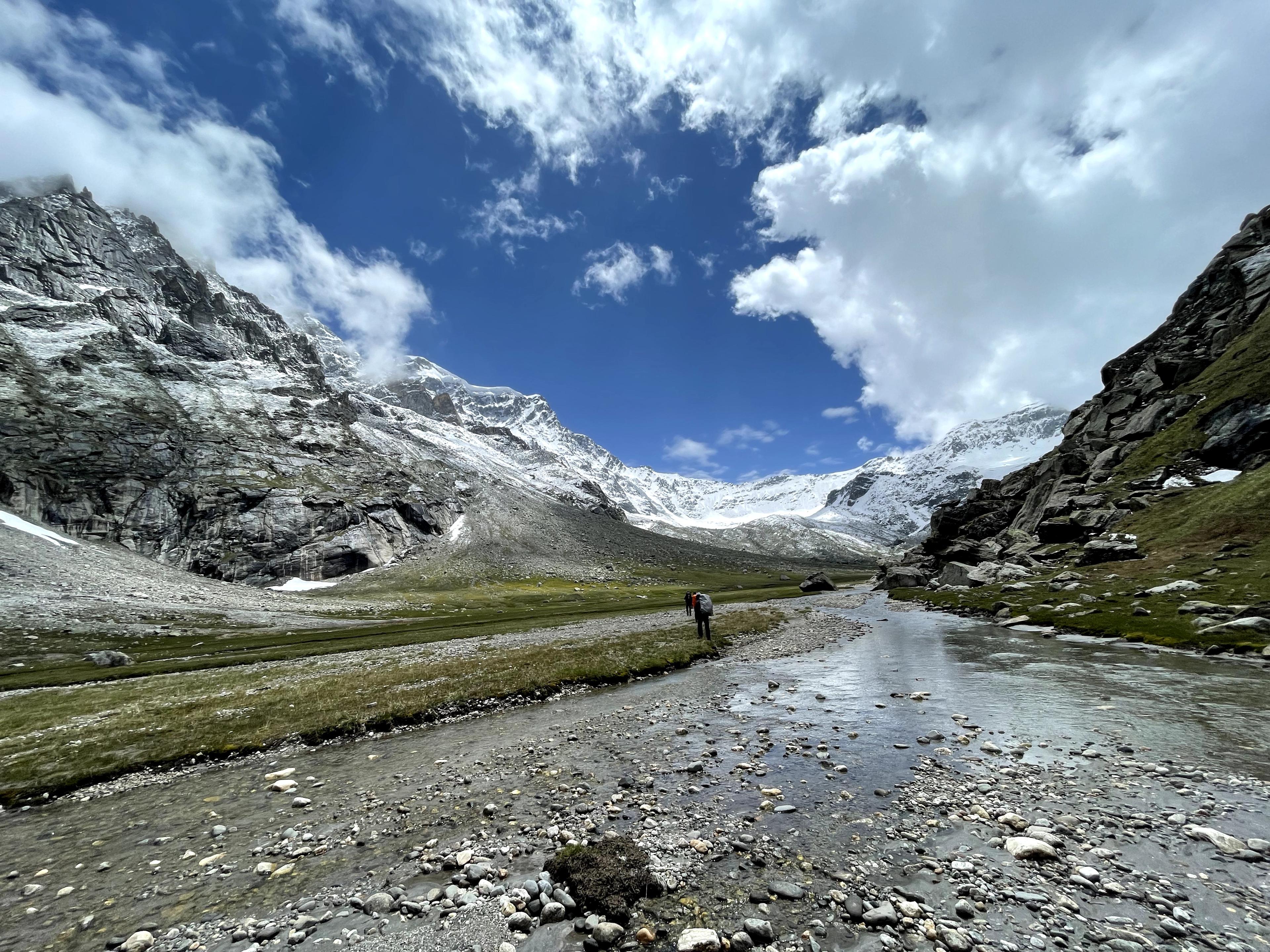 Deo Tibba Base Camp Trek scenery 3