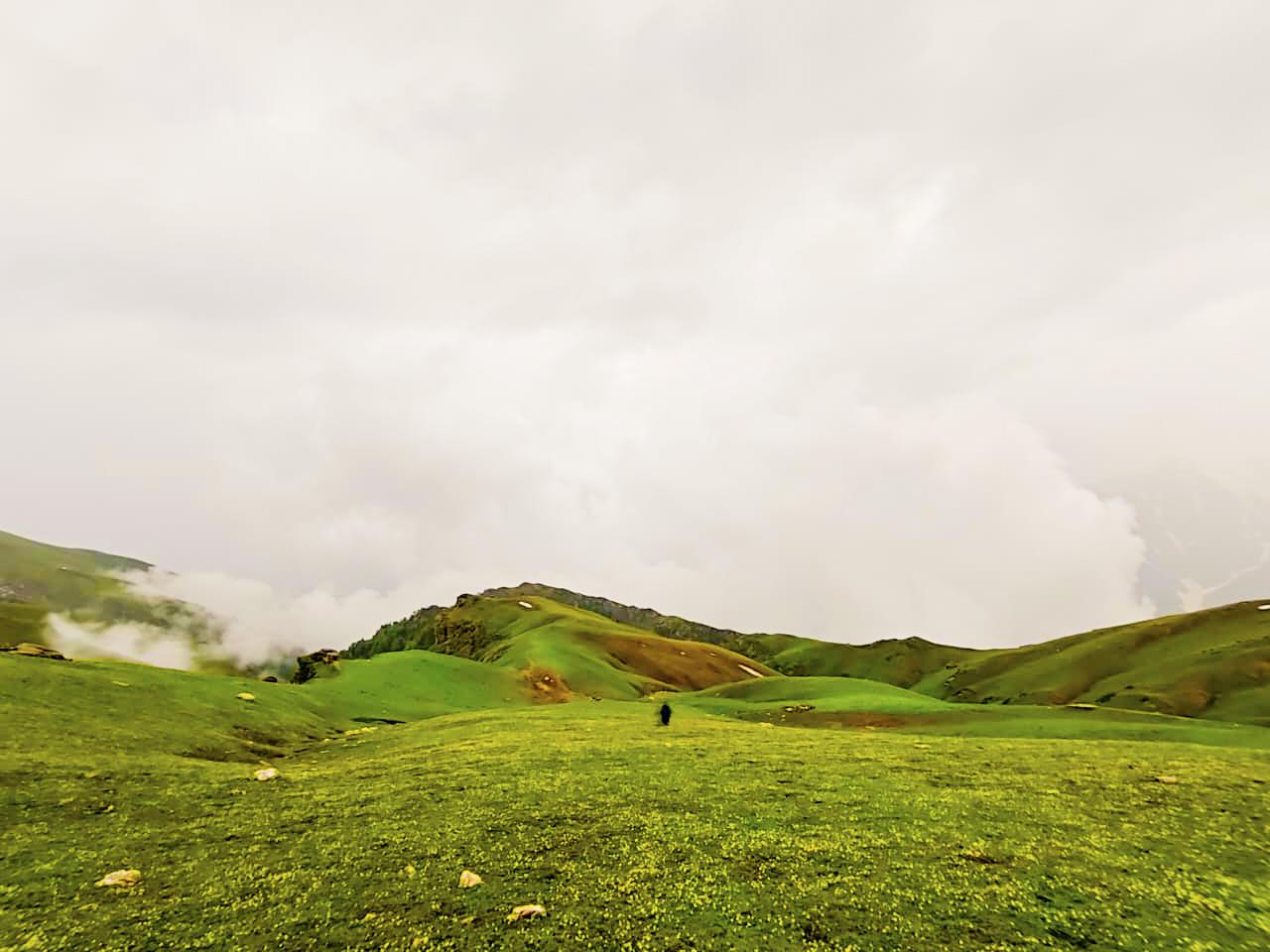 Kalihani Pass Trek scenery 5