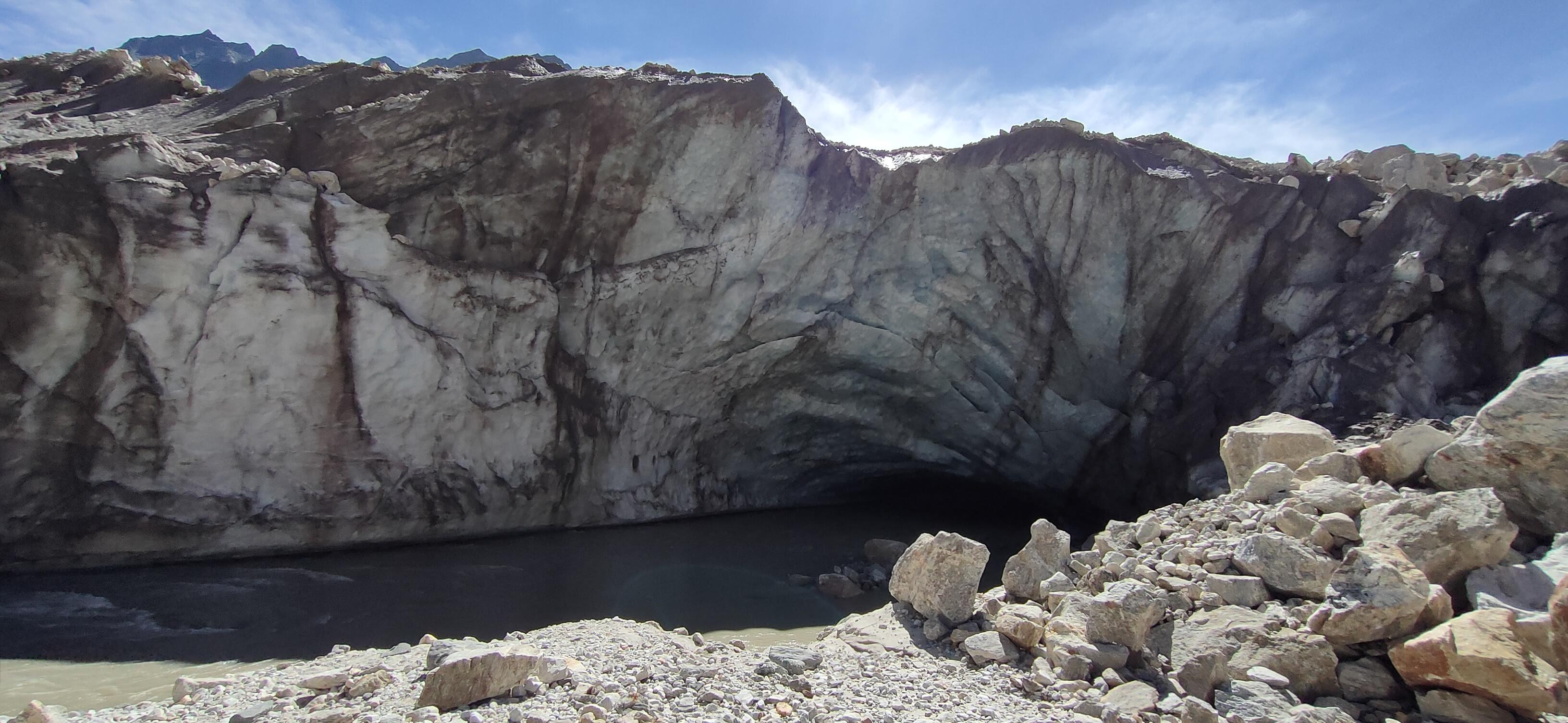 Kalindi Khal Trek scenery 2