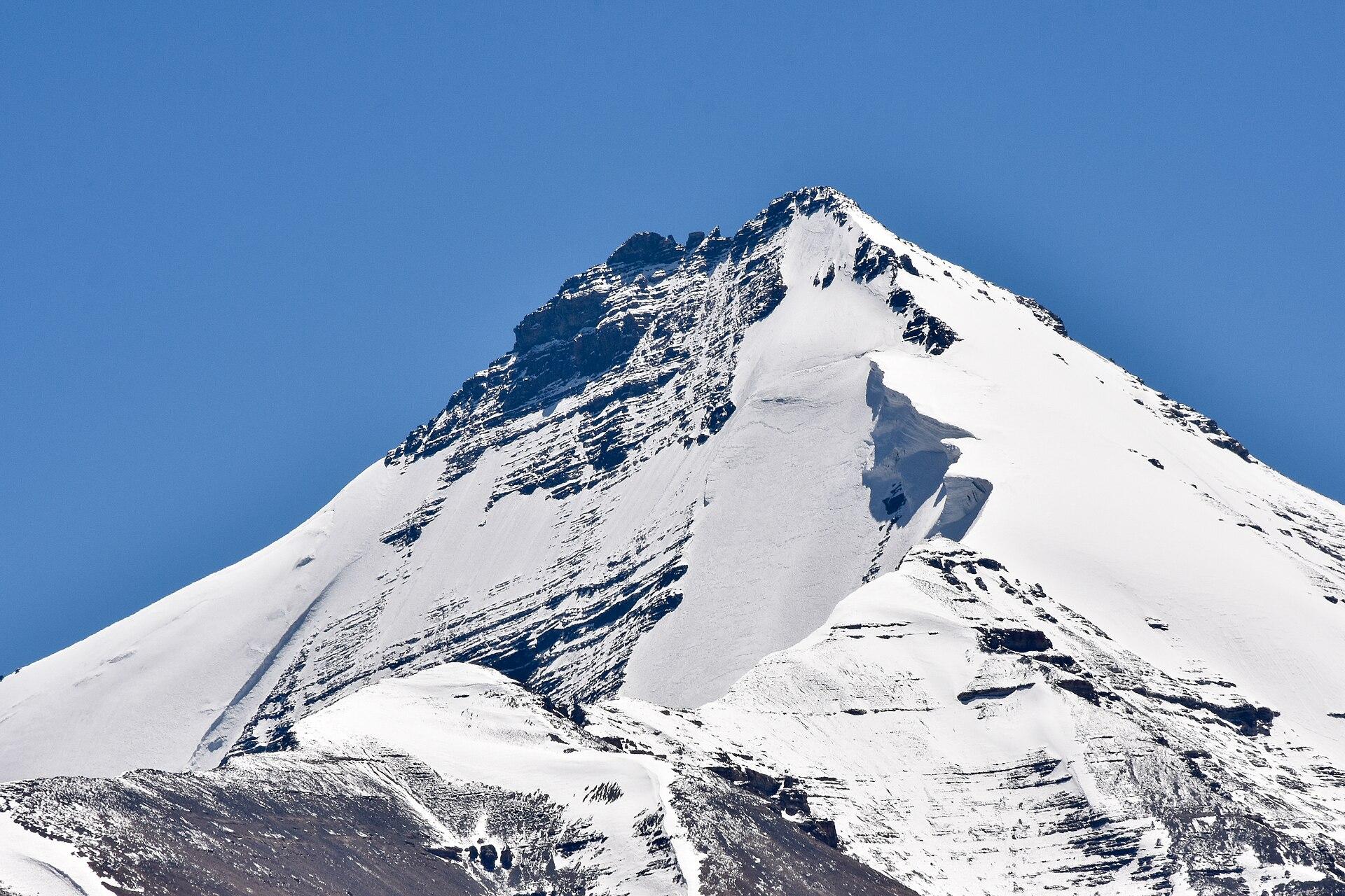 Kanamo Peak Trek scenery 2