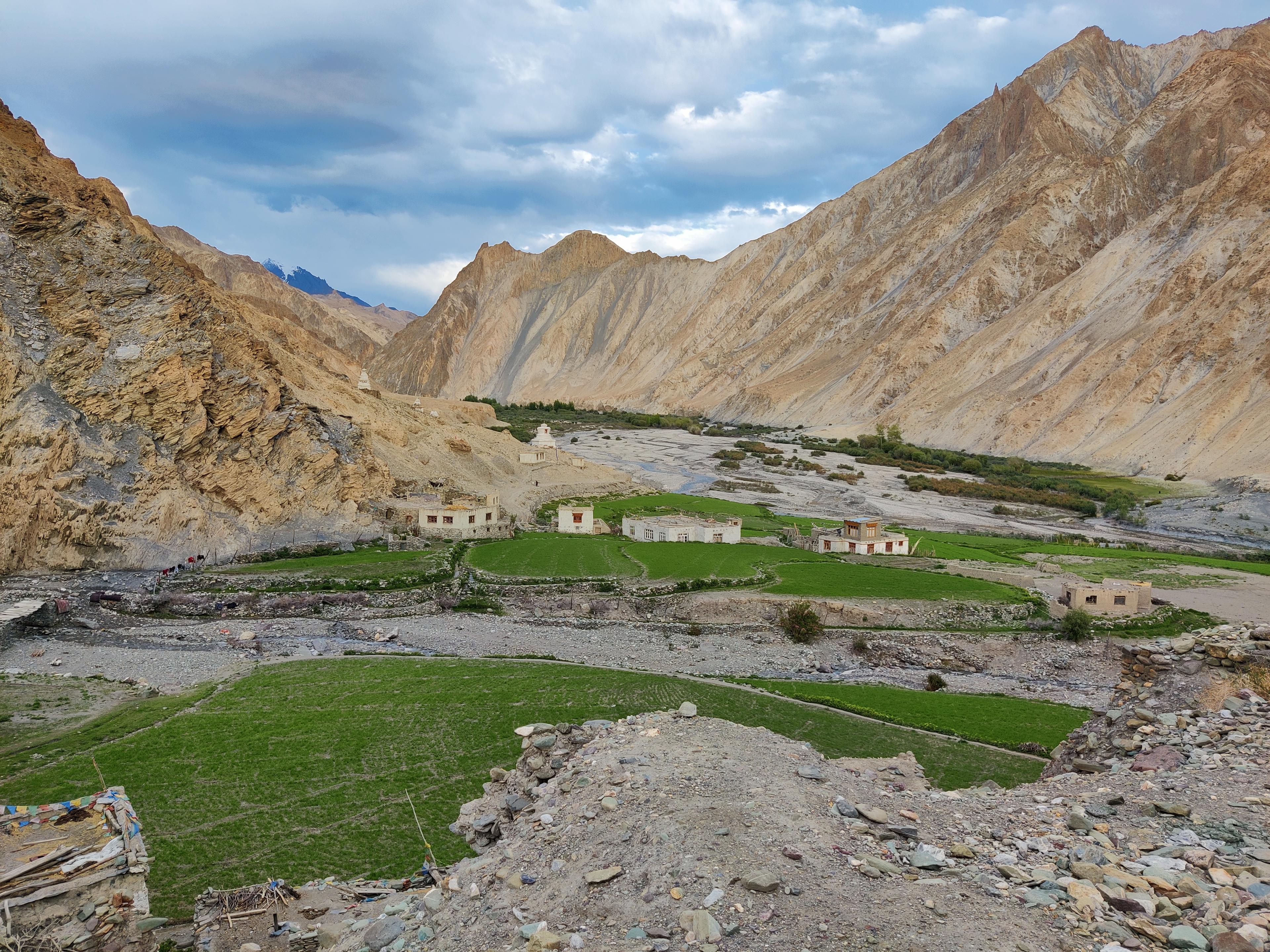 Markha Valley Trek scenery 7