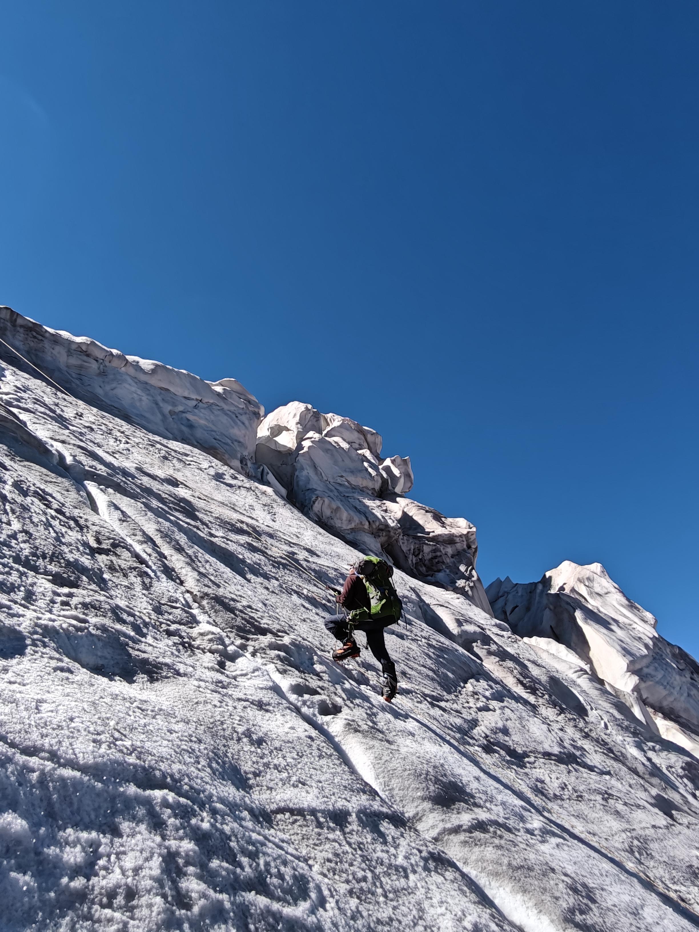 Mt. Nun Expedition scenery 13