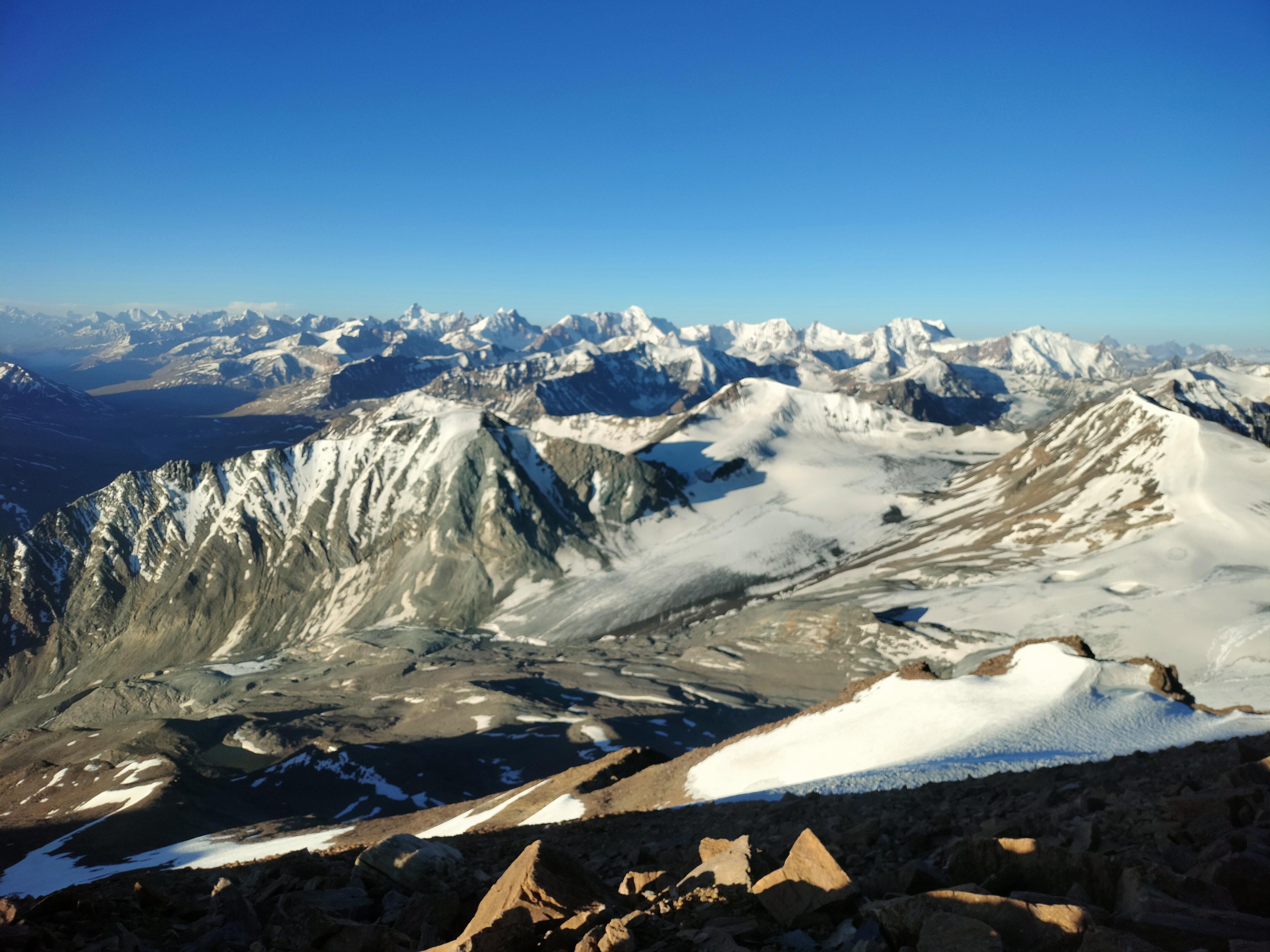 Mt. Yunam Peak Trek scenery 8