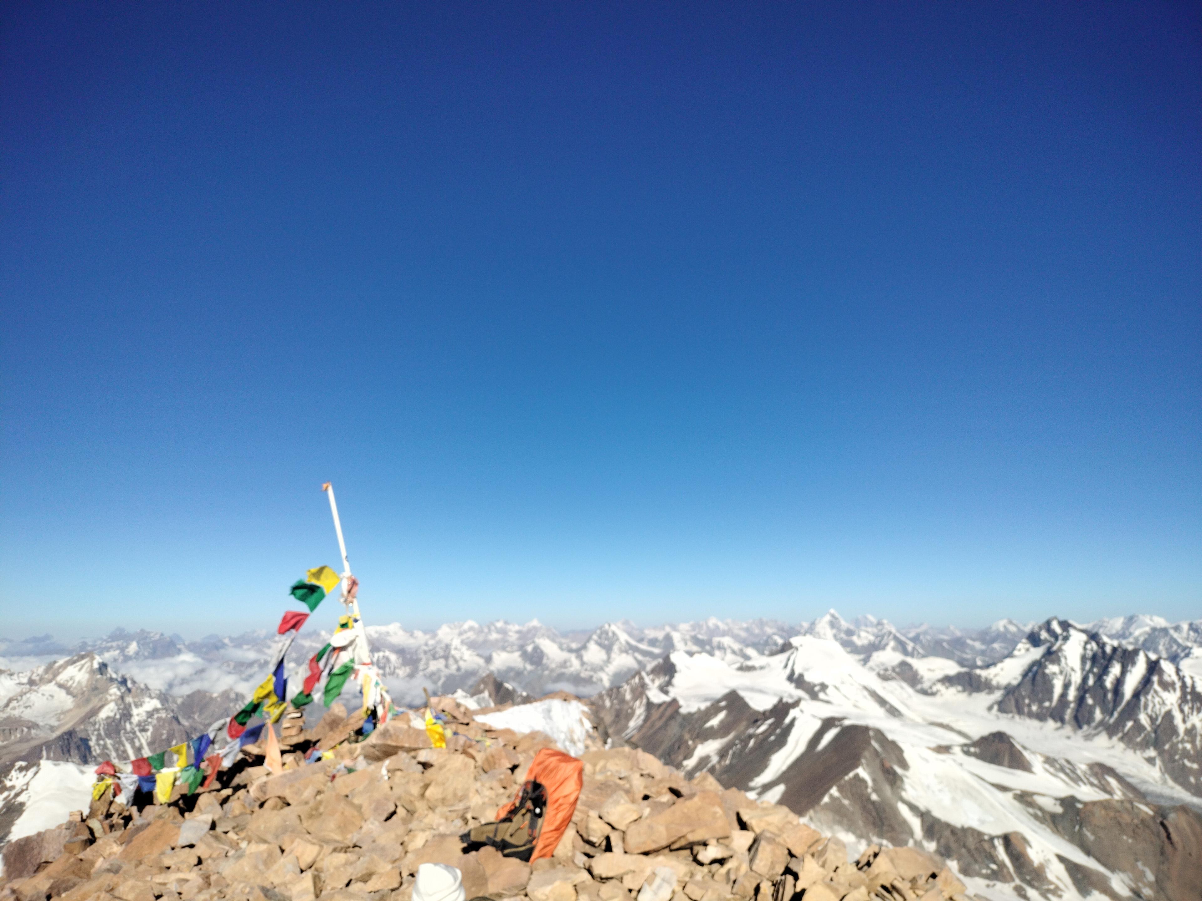 Mt. Yunam Peak Trek scenery 7