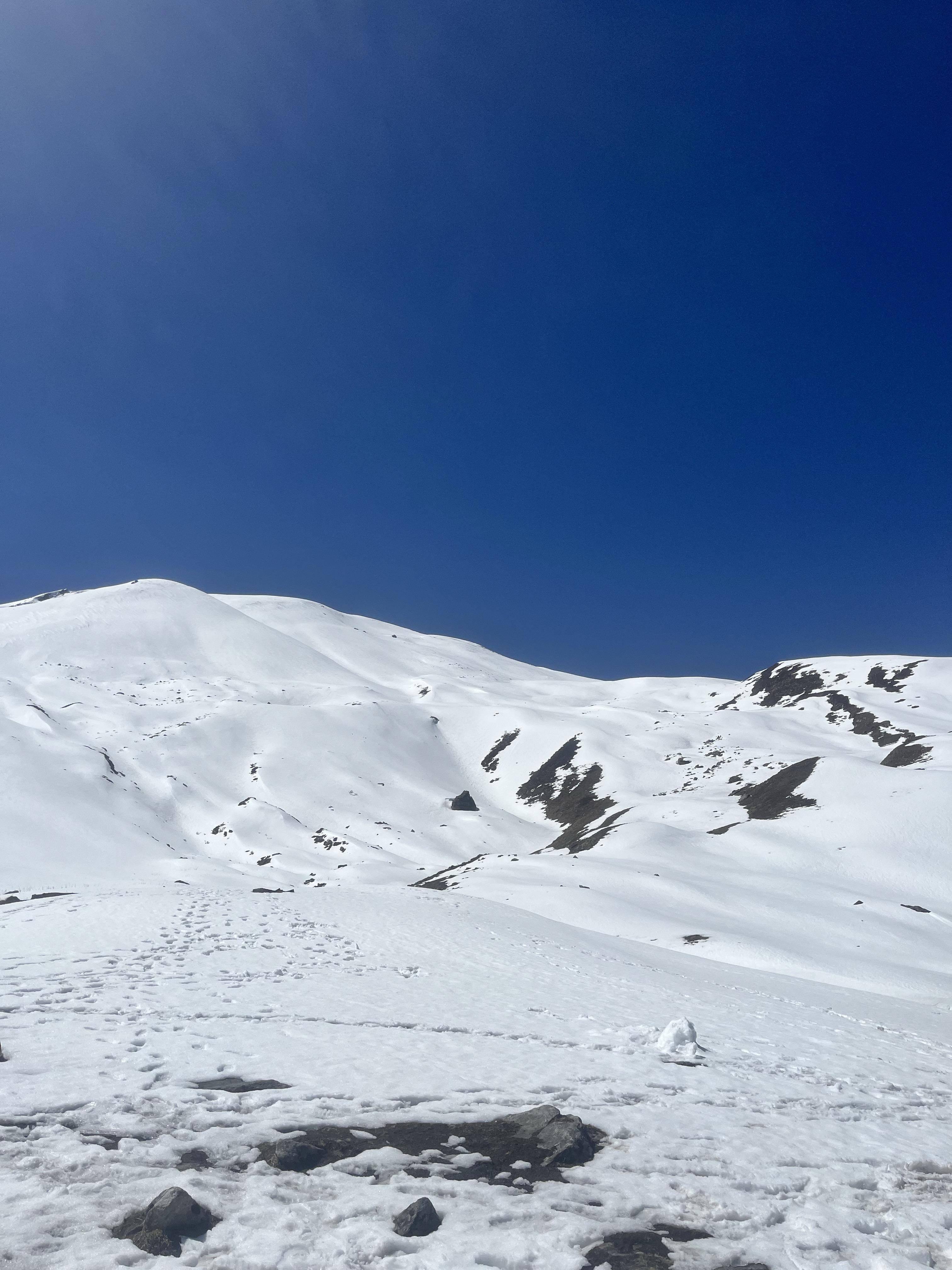 Pangarchulla Peak Trek scenery 3