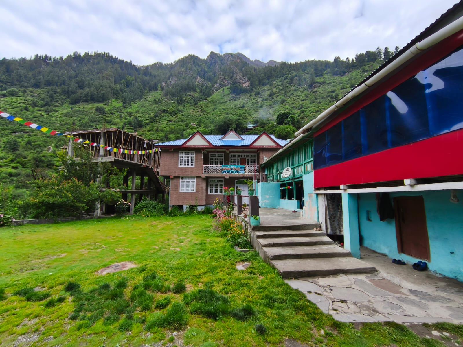 Pin Bhaba Pass Trek scenery 5