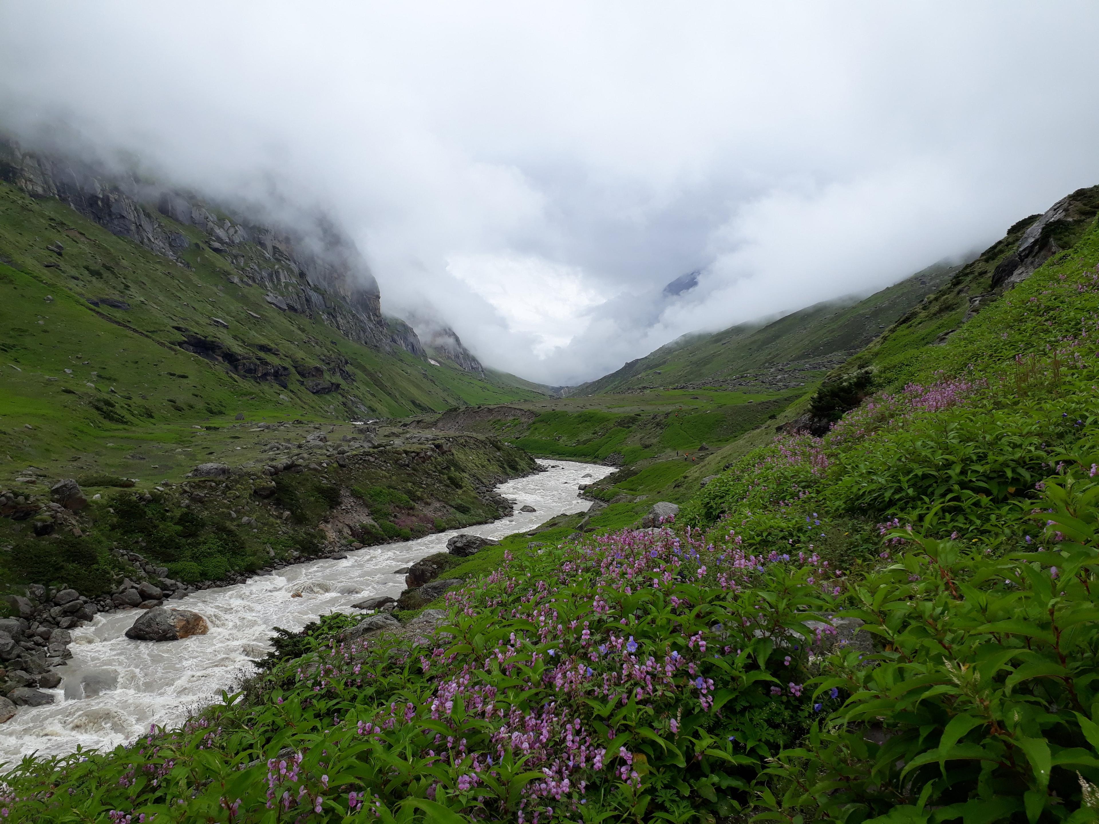 Pin Parvati Pass Trek scenery 11