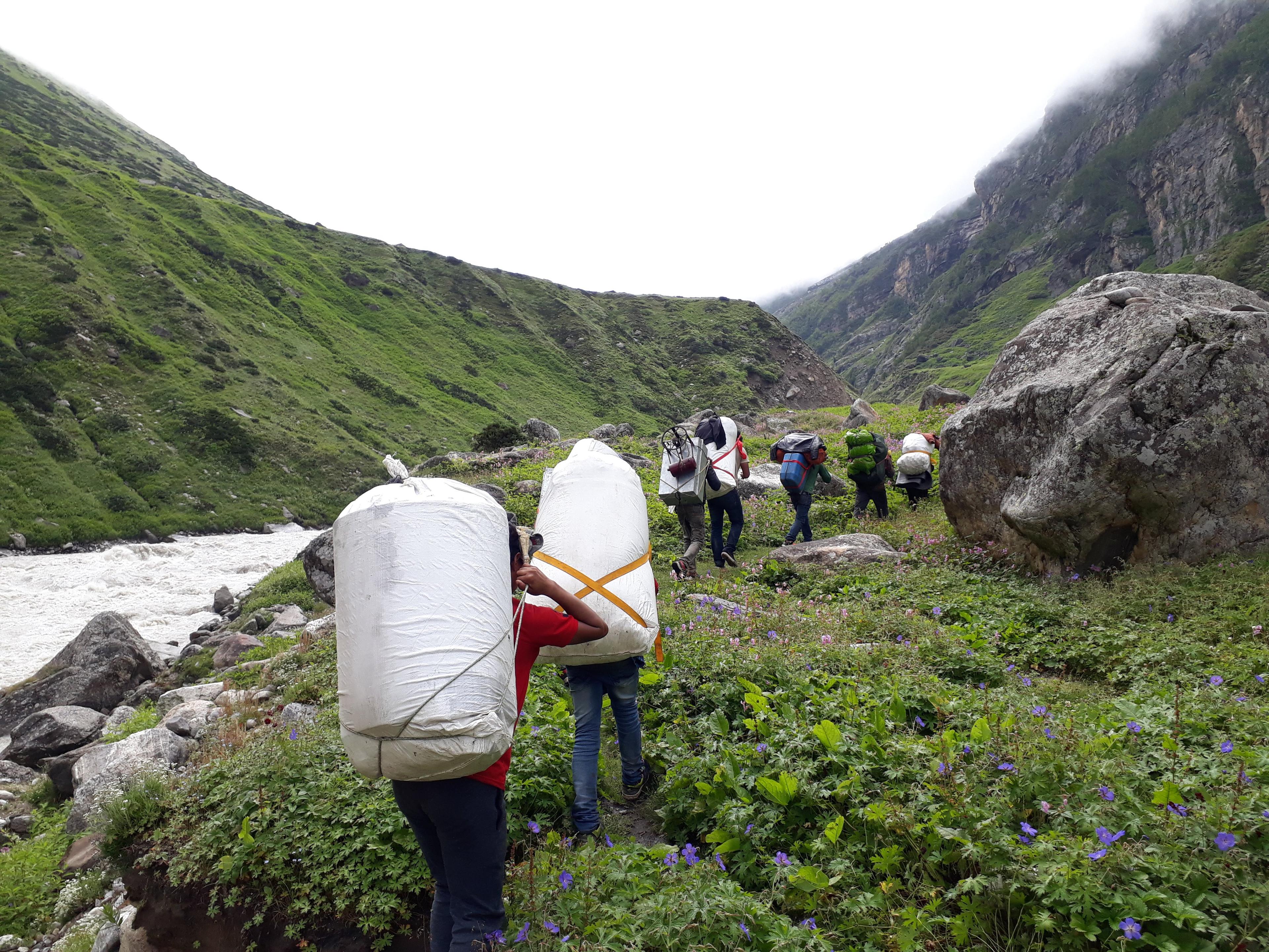 Pin Parvati Pass Trek scenery 14