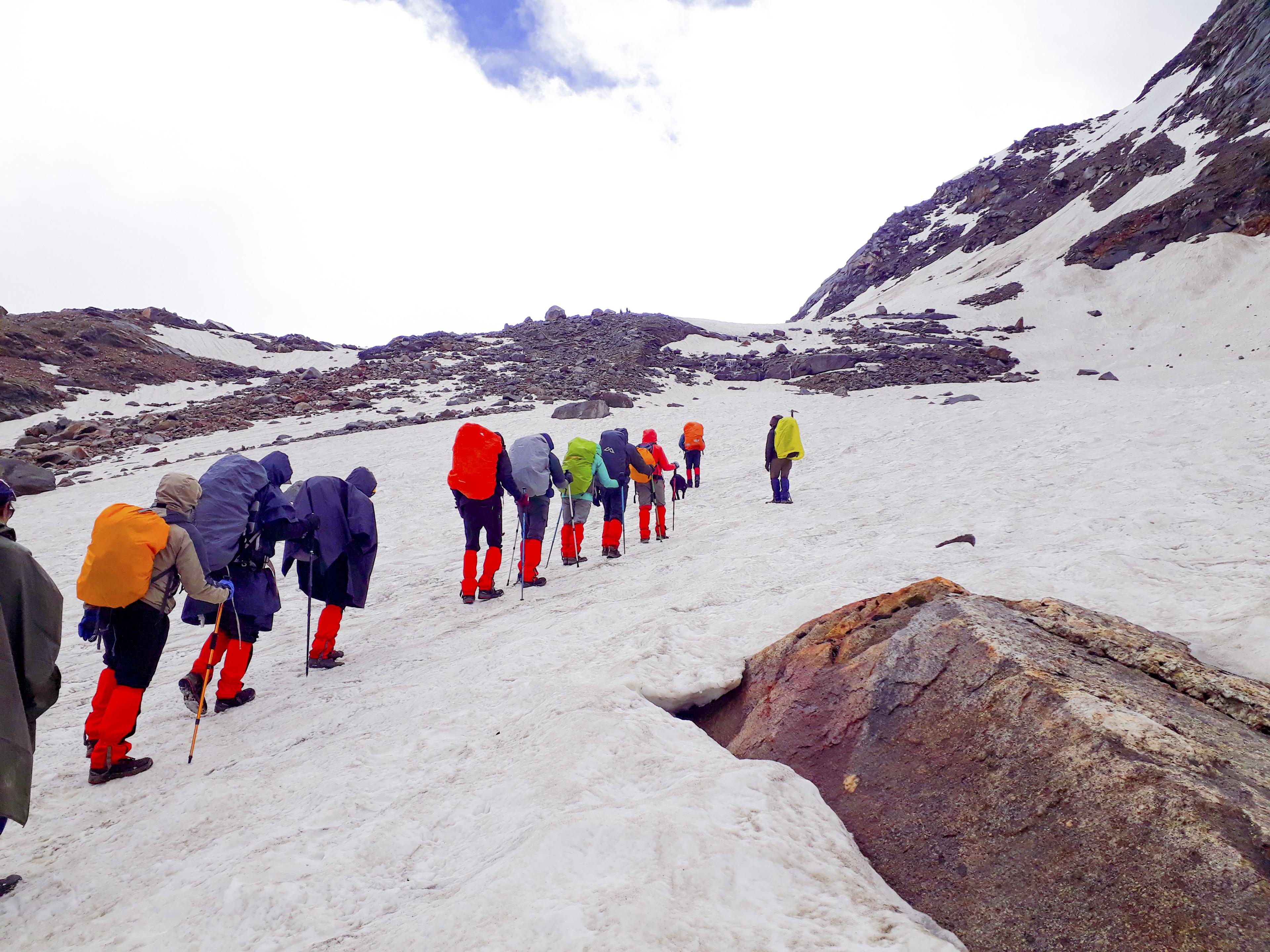 Pin Parvati Pass Trek scenery 21